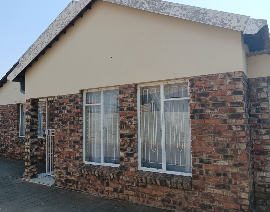 2 Bedroom Property for Sale in Vista Park Free State
